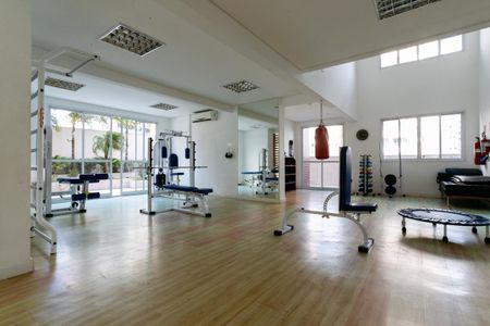 Apartamento à venda com 90m², 1 quarto e 2 vagas Apartamento à venda com 90m², 1 quarto e 2 vagasÁrea comum - Academia