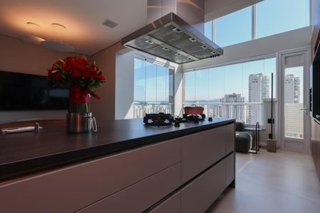 Apartamento à venda com 90m², 1 quarto e 2 vagas Apartamento à venda com 90m², 1 quarto e 2 vagasCozinha