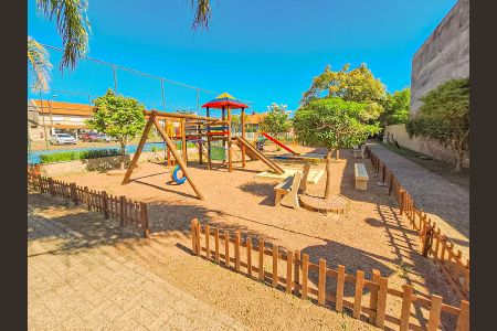 Casa de condomínio à venda com 70m², 2 quartos e 2 vagasÁrea comum - Playground