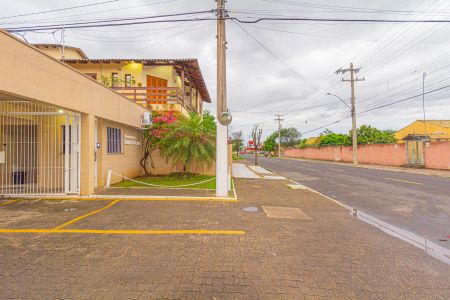 Casa de condomínio à venda com 70m², 2 quartos e 2 vagasFachada