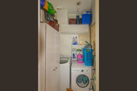 Casa de condomínio à venda com 70m², 2 quartos e 2 vagasÁrea de Serviço