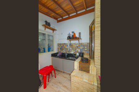 Casa de condomínio à venda com 70m², 2 quartos e 2 vagasVaranda gourmet