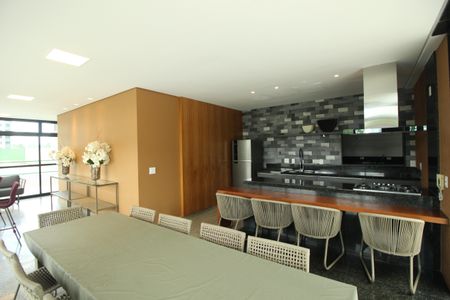 Apartamento à venda com 261m², 4 quartos e 4 vagasÁrea comum