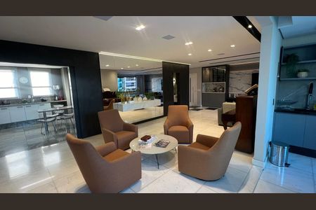 Apartamento à venda com 261m², 4 quartos e 4 vagasSala