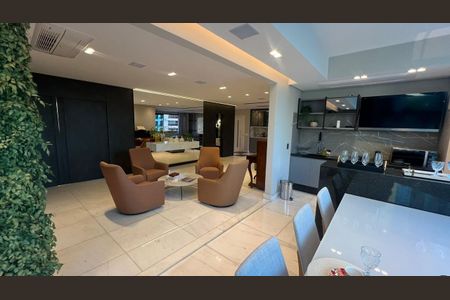 Apartamento à venda com 261m², 4 quartos e 4 vagasSala