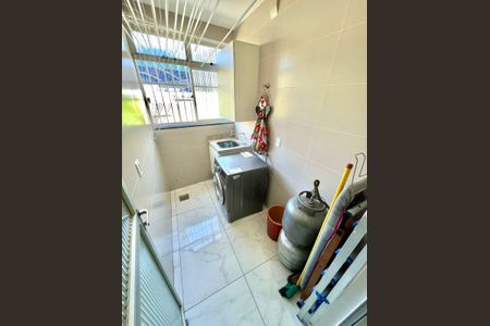 Apartamento para alugar com 67m², 3 quartos e 1 vagaÁrea de Serviço