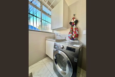 Apartamento para alugar com 67m², 3 quartos e 1 vagaÁrea de Serviço