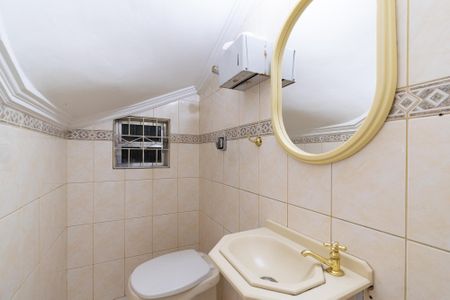 Casa à venda com 190m², 2 quartos e 2 vagasLavabo