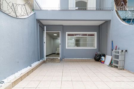 Casa à venda com 190m², 2 quartos e 2 vagasGaragem