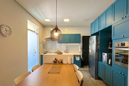 Apartamento à venda com 196m², 4 quartos e 1 vaga Apartamento à venda com 196m², 4 quartos e 1 vagaSala/Cozinha