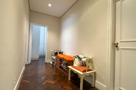 Apartamento à venda com 196m², 4 quartos e 1 vaga Apartamento à venda com 196m², 4 quartos e 1 vagaCorredor