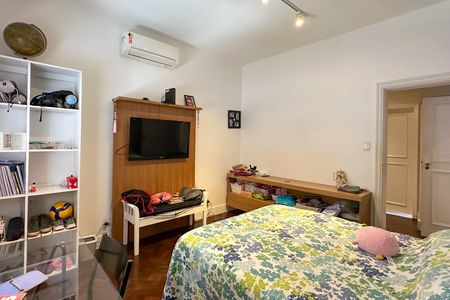Apartamento à venda com 196m², 4 quartos e 1 vaga Apartamento à venda com 196m², 4 quartos e 1 vagaQuarto 01