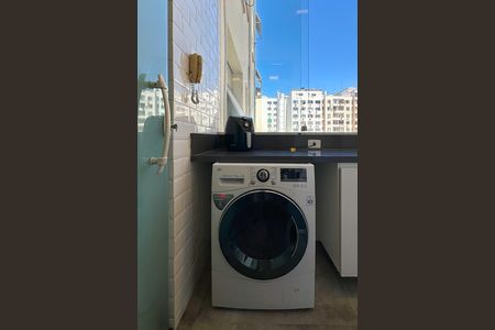 Apartamento à venda com 196m², 4 quartos e 1 vaga Apartamento à venda com 196m², 4 quartos e 1 vagaÁrea de Serviço