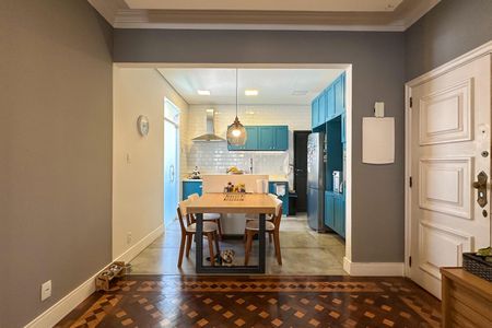 Apartamento à venda com 196m², 4 quartos e 1 vaga Apartamento à venda com 196m², 4 quartos e 1 vagaSala/Cozinha