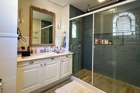 Apartamento à venda com 196m², 4 quartos e 1 vaga Apartamento à venda com 196m², 4 quartos e 1 vagaSuíte