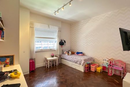 Apartamento à venda com 196m², 4 quartos e 1 vaga Apartamento à venda com 196m², 4 quartos e 1 vagaQuarto 02