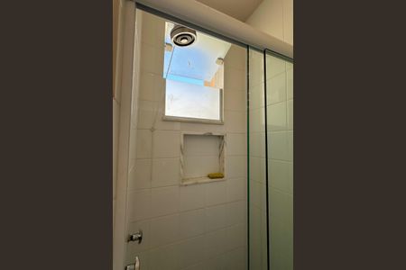 Apartamento à venda com 196m², 4 quartos e 1 vaga Apartamento à venda com 196m², 4 quartos e 1 vagaBanheiro de serviço