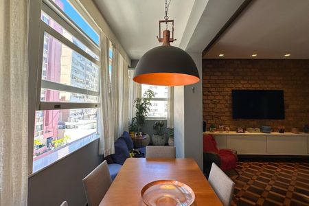 Apartamento à venda com 196m², 4 quartos e 1 vaga Apartamento à venda com 196m², 4 quartos e 1 vagaSala