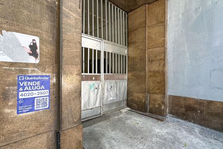 Apartamento à venda com 196m², 4 quartos e 1 vaga Apartamento à venda com 196m², 4 quartos e 1 vagaPlaquinha