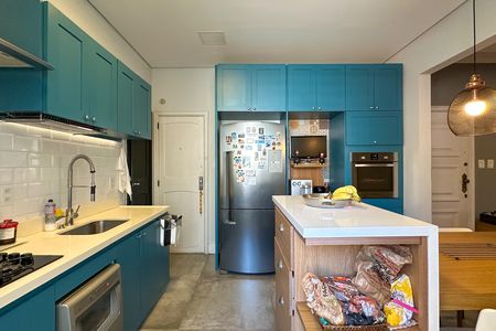 Apartamento à venda com 196m², 4 quartos e 1 vaga Apartamento à venda com 196m², 4 quartos e 1 vagaSala/Cozinha