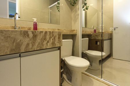 Apartamento à venda com 67m², 2 quartos e 1 vagaBanheiro Social