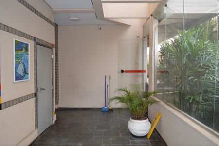 Apartamento à venda com 55m², 2 quartos e 1 vagaHall