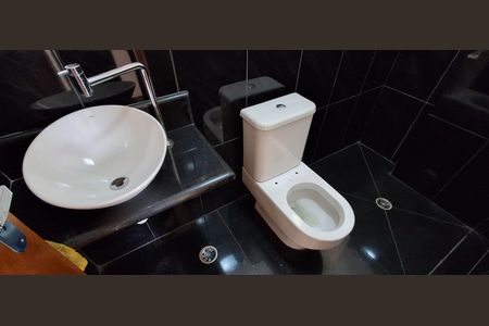 Apartamento à venda com 124m², 2 quartos e 2 vagasBanheiro Social 