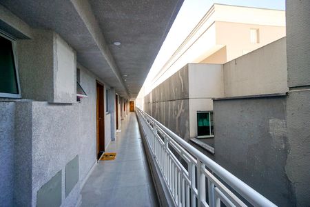 Apartamento para alugar com 30m², 1 quarto e sem vaga Apartamento para alugar com 30m², 1 quarto e sem vagaCorredor externo