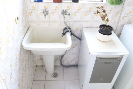 Apartamento à venda com 110m², 3 quartos e 1 vagaÁrea de Serviço