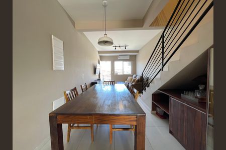 Casa para alugar com 91m², 2 quartos e 1 vaga Casa para alugar com 91m², 2 quartos e 1 vagaSala