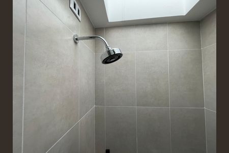 Casa para alugar com 91m², 2 quartos e 1 vaga Casa para alugar com 91m², 2 quartos e 1 vagaBanheiro Social