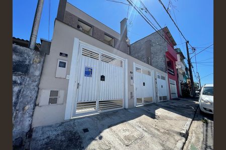 Casa para alugar com 91m², 2 quartos e 1 vaga Casa para alugar com 91m², 2 quartos e 1 vagaFachada