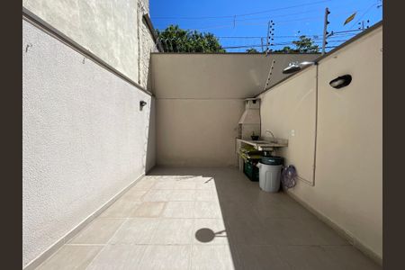 Casa para alugar com 91m², 2 quartos e 1 vaga Casa para alugar com 91m², 2 quartos e 1 vagaQuintal