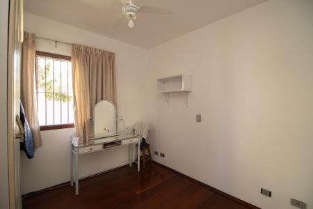 Casa à venda com 250m², 5 quartos e 5 vagasQuarto 2