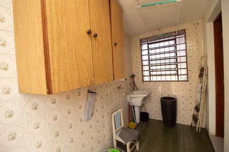 Casa à venda com 250m², 5 quartos e 5 vagasÁrea de Serviço