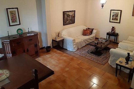 Casa à venda com 110m², 3 quartos e 1 vaga