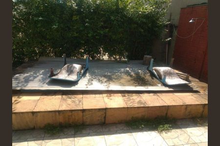 Casa à venda com 344m², 3 quartos e 7 vagas