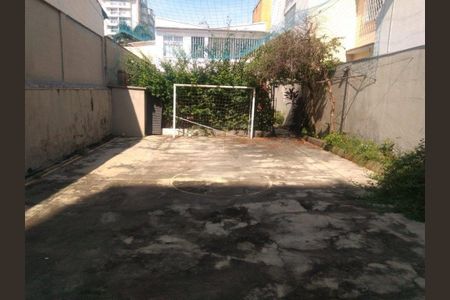 Casa à venda com 344m², 3 quartos e 7 vagas