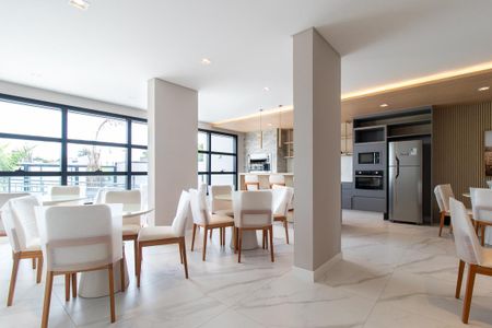 Apartamento para alugar com 48m², 2 quartos e 1 vaga Apartamento para alugar com 48m², 2 quartos e 1 vagaÁrea comum - Salão de festas