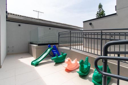 Apartamento para alugar com 48m², 2 quartos e 1 vaga Apartamento para alugar com 48m², 2 quartos e 1 vagaÁrea comum - Playground