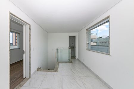 Apartamento à venda com 163m², 4 quartos e 3 vagas Apartamento à venda com 163m², 4 quartos e 3 vagasSala 2
