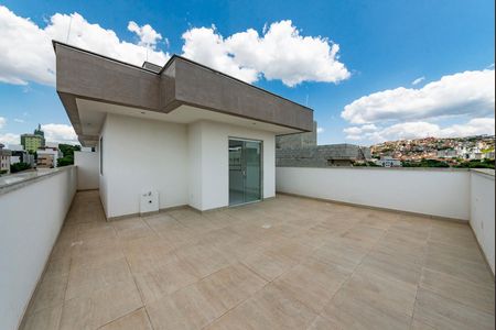 Apartamento à venda com 163m², 4 quartos e 3 vagas Apartamento à venda com 163m², 4 quartos e 3 vagasVaranda