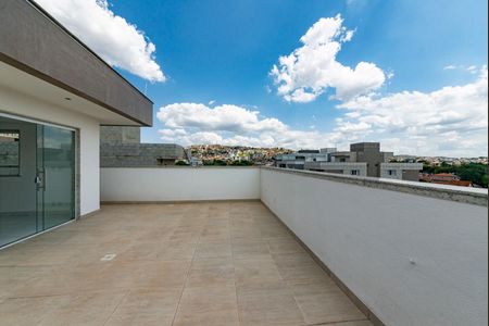 Apartamento à venda com 163m², 4 quartos e 3 vagas Apartamento à venda com 163m², 4 quartos e 3 vagasVaranda