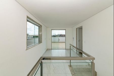 Apartamento à venda com 163m², 4 quartos e 3 vagas Apartamento à venda com 163m², 4 quartos e 3 vagasSala 2