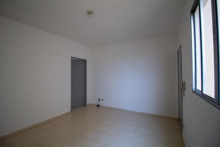 Apartamento para alugar com 70m², 2 quartos e 1 vagaSala