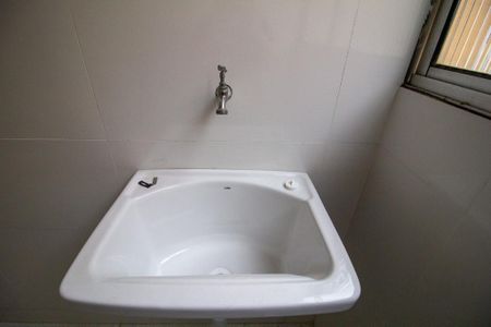 Apartamento para alugar com 70m², 2 quartos e 1 vagaÁrea de Serviço