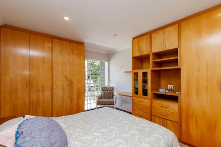 Casa à venda com 530m², 5 quartos e 4 vagas Casa à venda com 530m², 5 quartos e 4 vagasSuíte 1