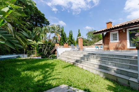 Casa à venda com 530m², 5 quartos e 4 vagas Casa à venda com 530m², 5 quartos e 4 vagasJardim