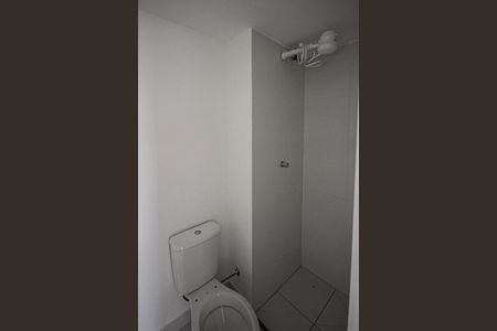 Apartamento para alugar com 33m², 2 quartos e sem vaga Apartamento para alugar com 33m², 2 quartos e sem vagaBanheiro