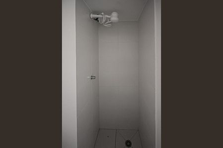 Apartamento para alugar com 33m², 2 quartos e sem vaga Apartamento para alugar com 33m², 2 quartos e sem vagaBanheiro